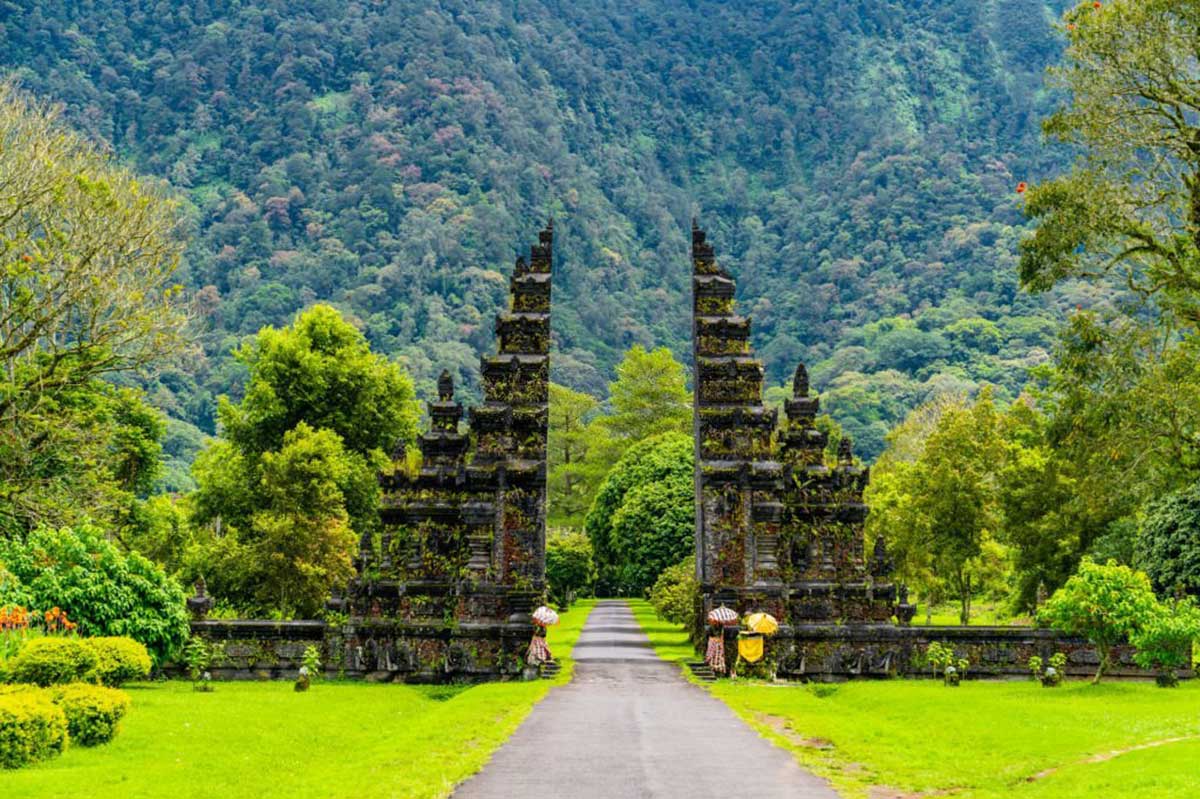 Handara gate